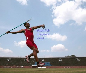 徐杰与高诗岩，新生代控卫之争点燃中国篮球新篇章